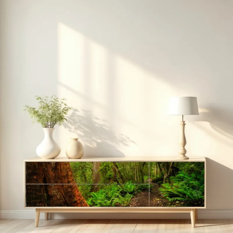 Repositionierbarer Aufkleber sonnige gasse auf der insel mit leuchtender buganvillea – Wallnifity®