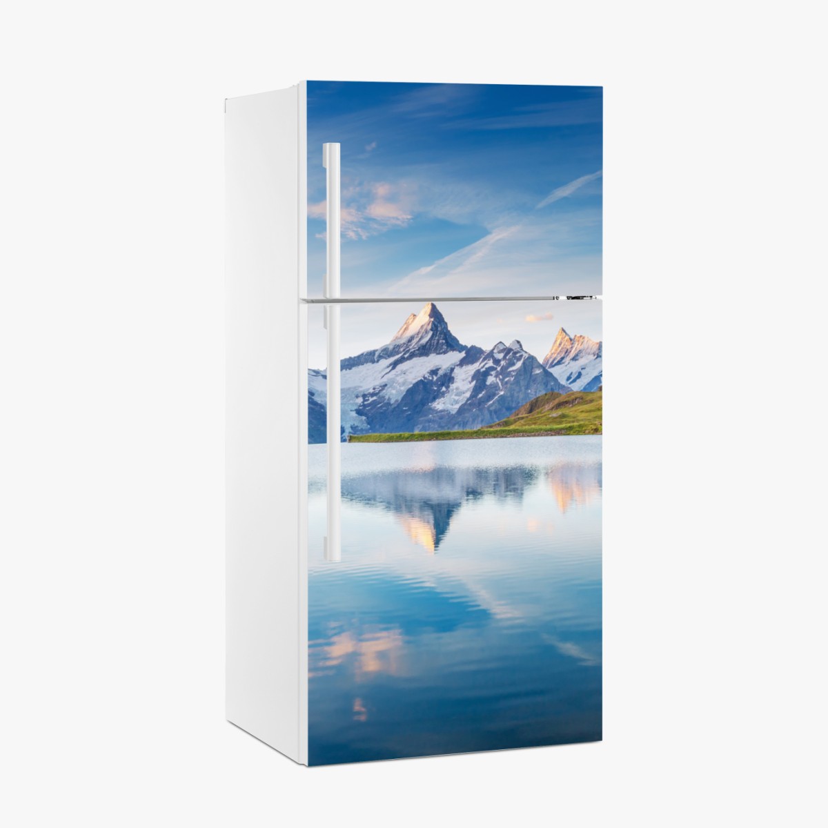 Kühlschrankaufkleber majestätische Alpen-reflexion am Bachalpsee – Wallnifity®