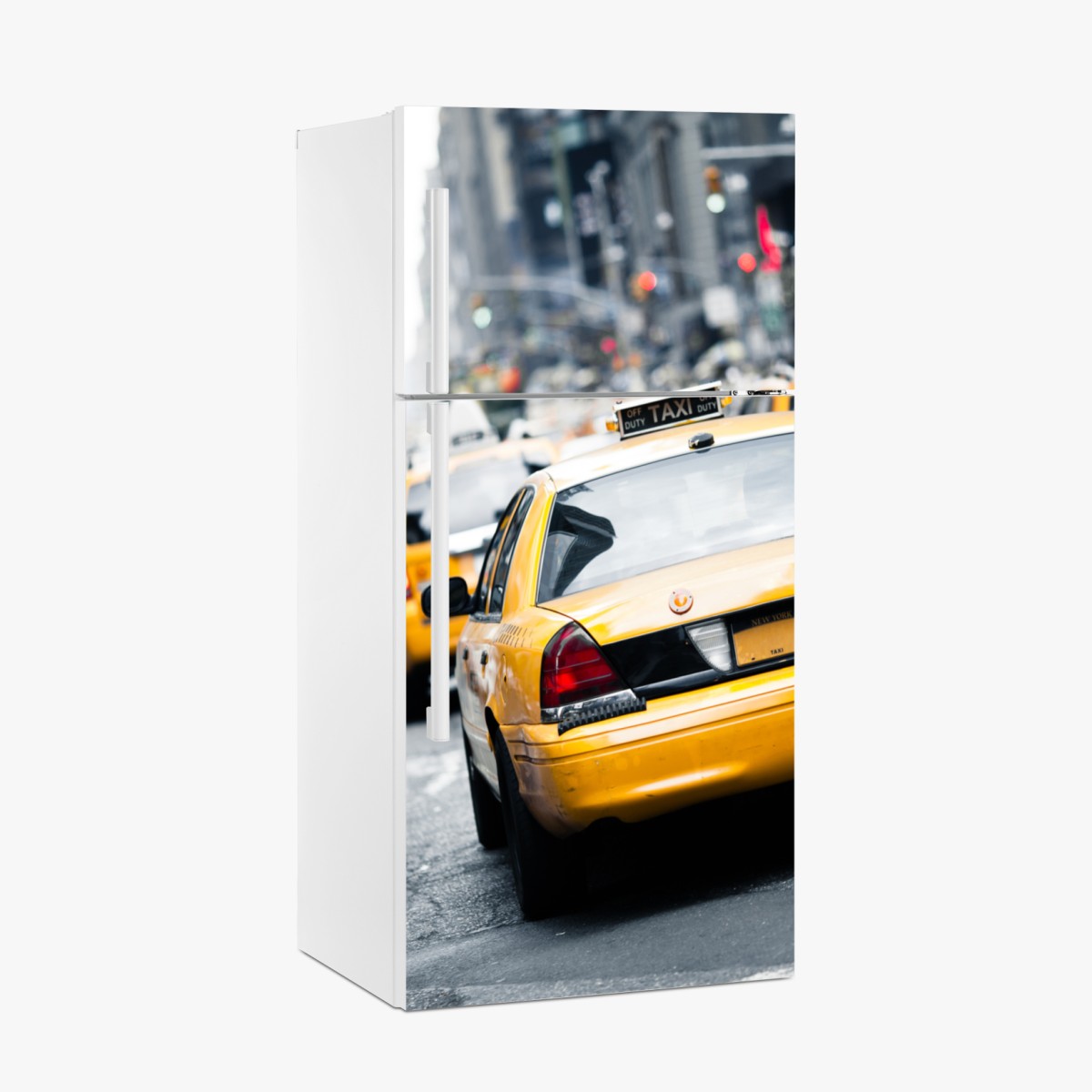 Kühlschrankaufkleber gelbe taxis in einer belebten straße von New York – Wallnifity®