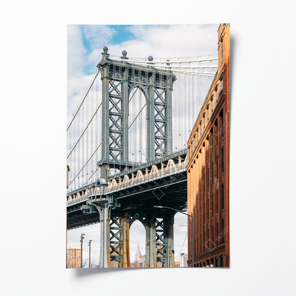 Poster Brooklyn brücke eingerahmt von backsteingebäuden – Wallnifity®
