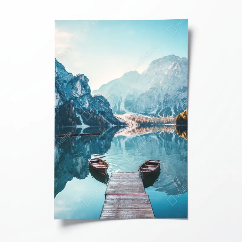 Poster morgendliche szene am Fusine-see mit Mangart – Wallnifity®