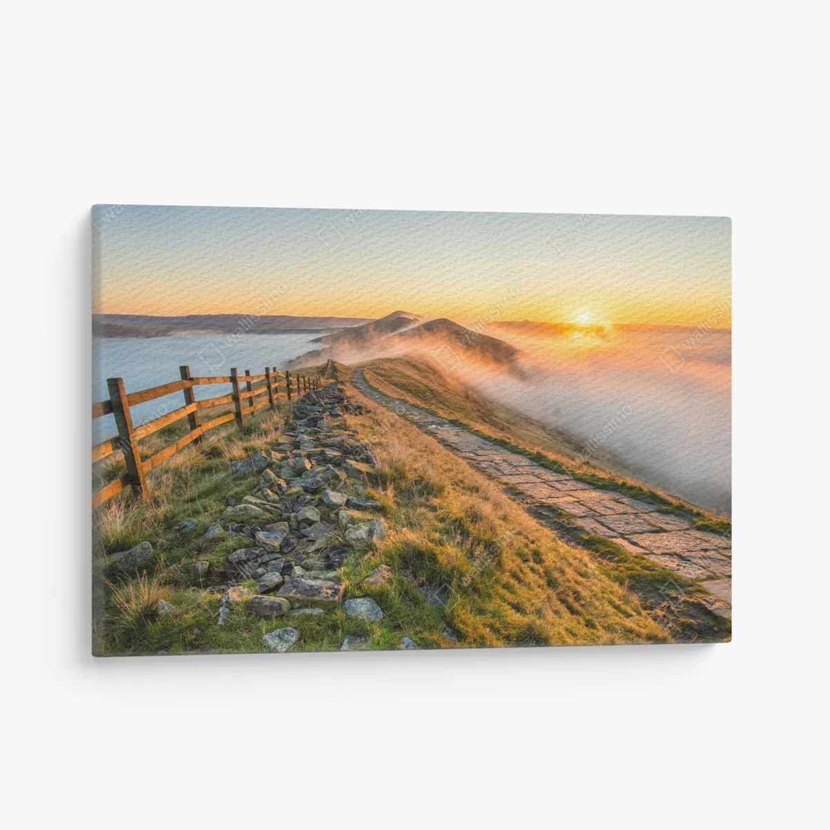 Leinwandbild sonnenaufgang über einem nebligen bergrücken mit steinweg – Wallnifity®