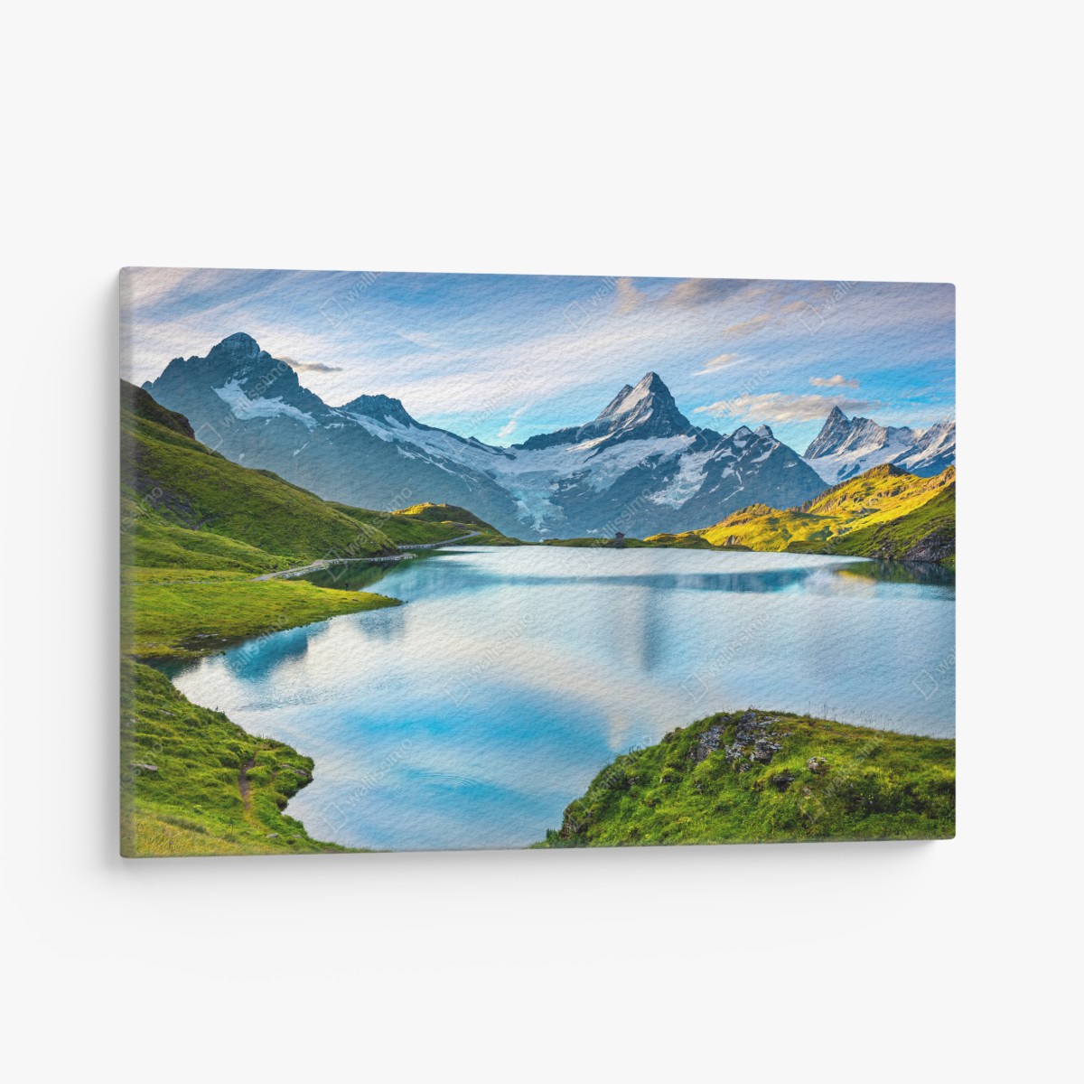 Leinwandbild ruhiger alpensee vor dem Wetterhorn, Schweiz – Wallnifity®