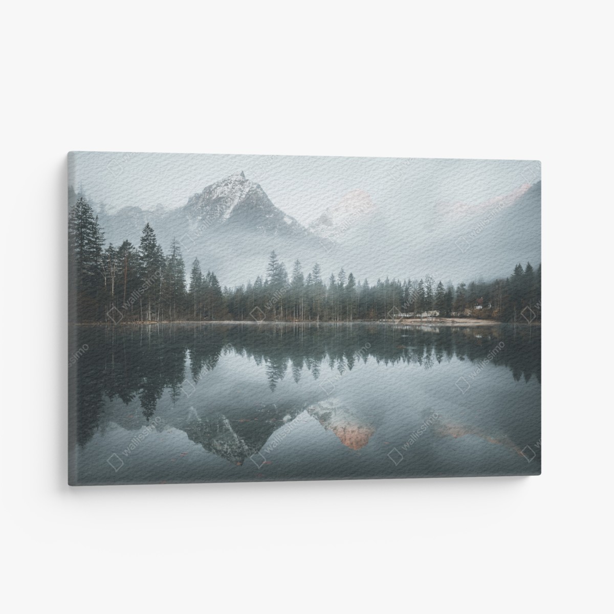 Leinwandbild neblige alpine spiegelung am ruhigen see – Wallnifity®