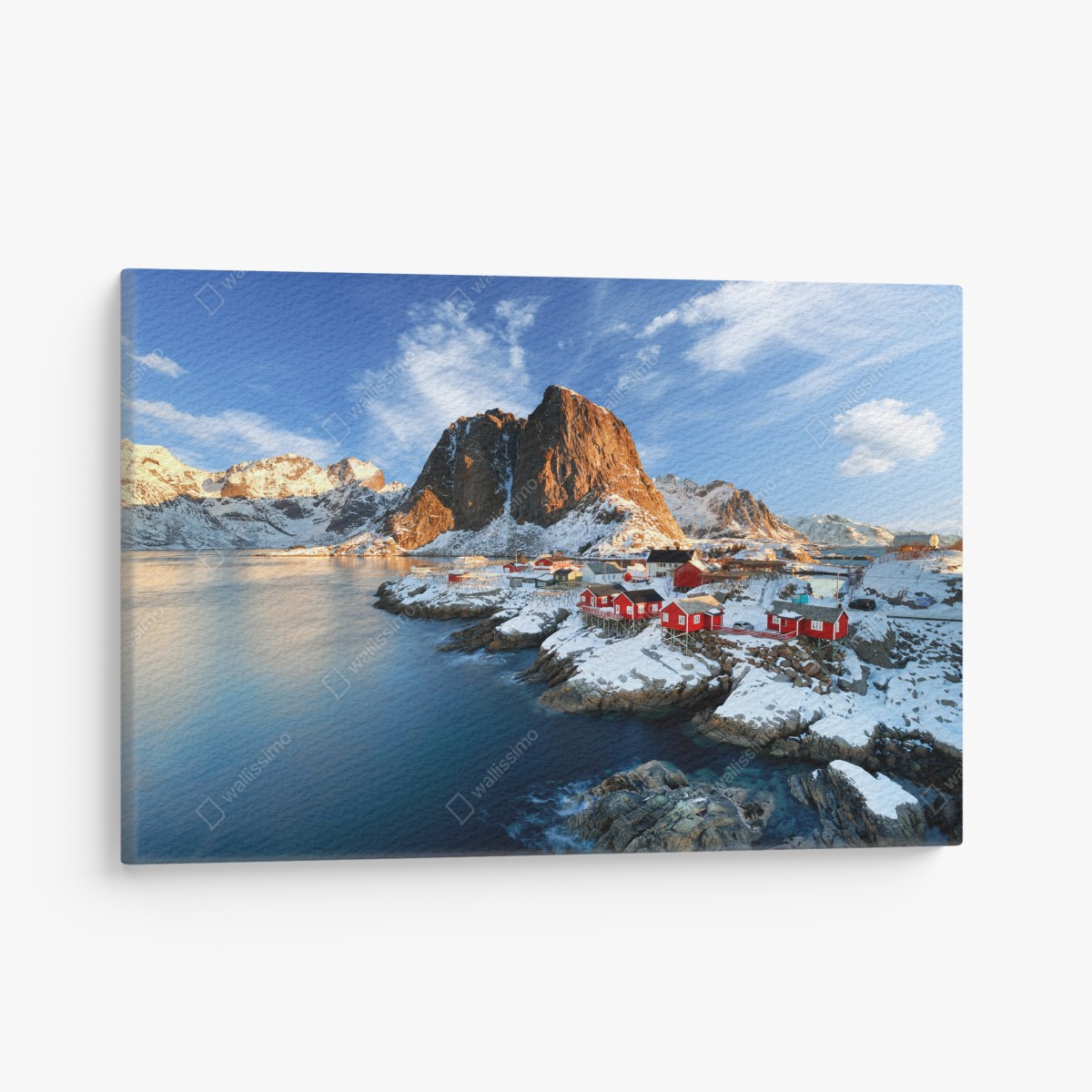 Leinwandbild sonnenbeschienenes Hamnøy am fjord – Wallnifity®