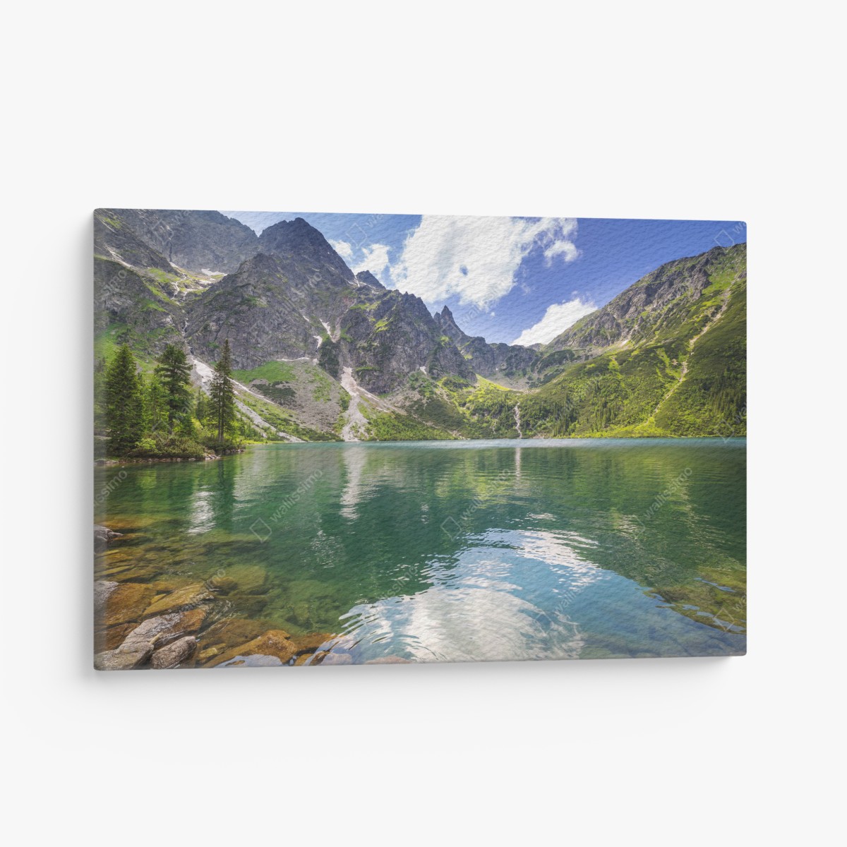 Leinwandbild ruhiger smaragdgrüner bergsee vor schroffen gipfeln – Wallnifity®