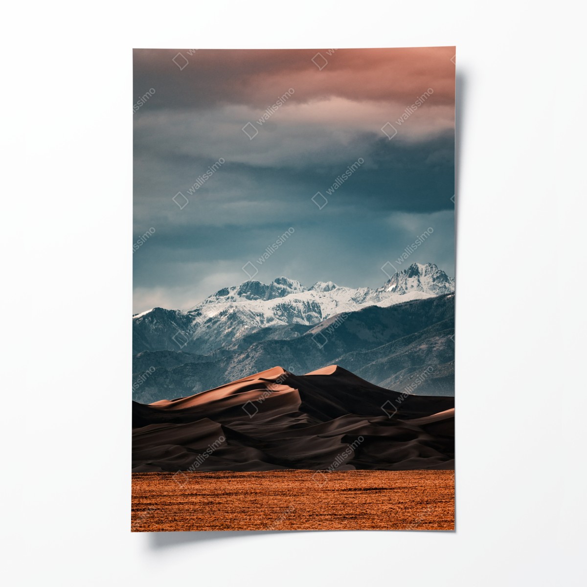 Poster wüstendünen vor schneebedeckten gipfeln – Wallnifity®