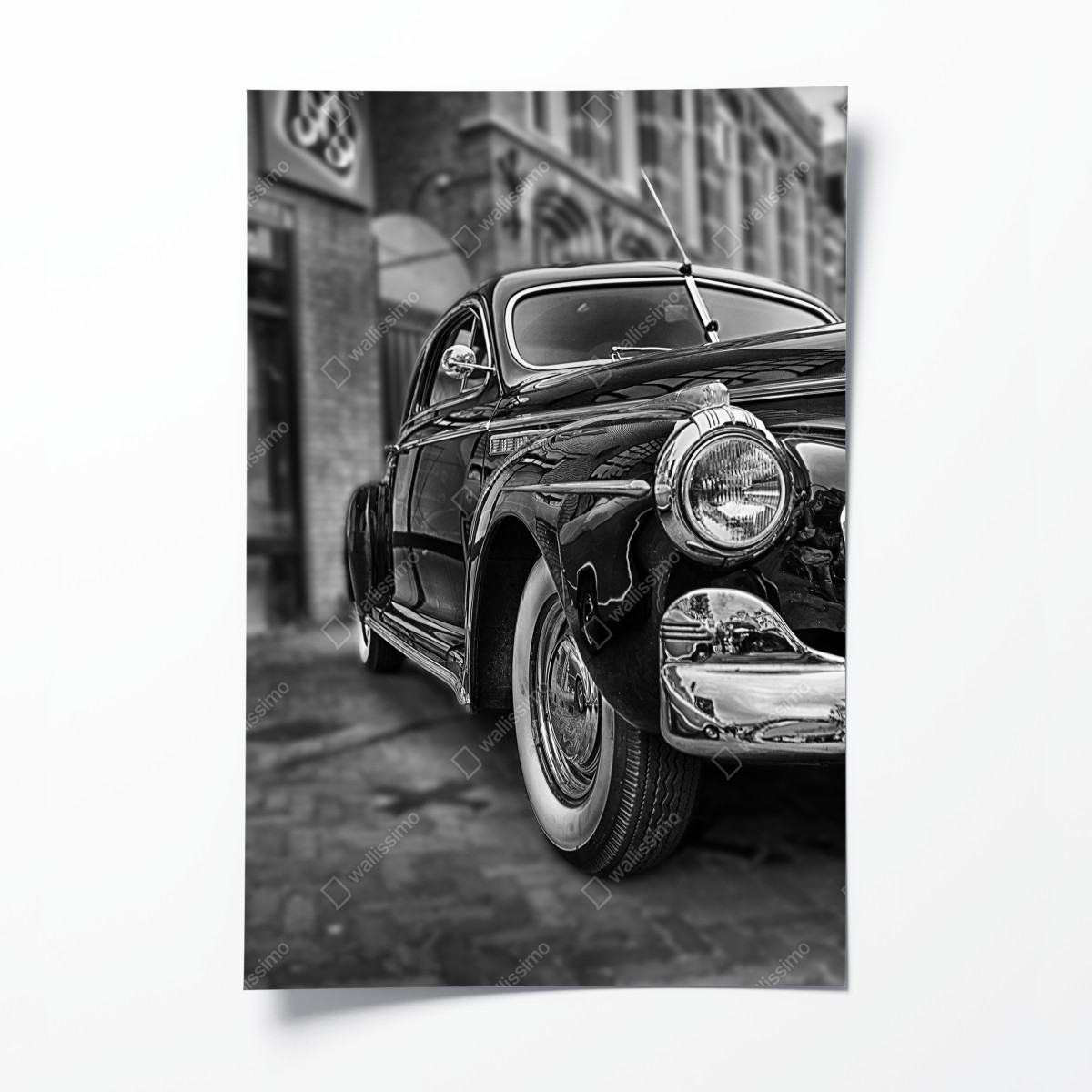 Poster vintage klassisches auto auf kopfsteinpflaster – Wallnifity®