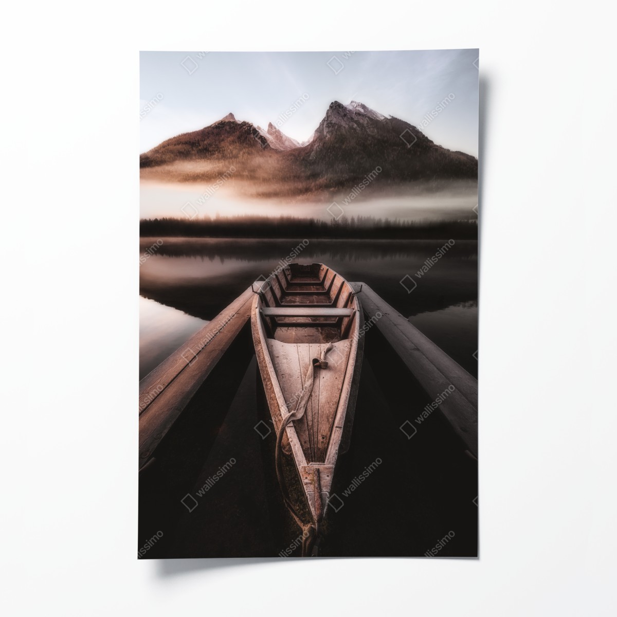 Poster nebliges boot am bergsee – Wallnifity®
