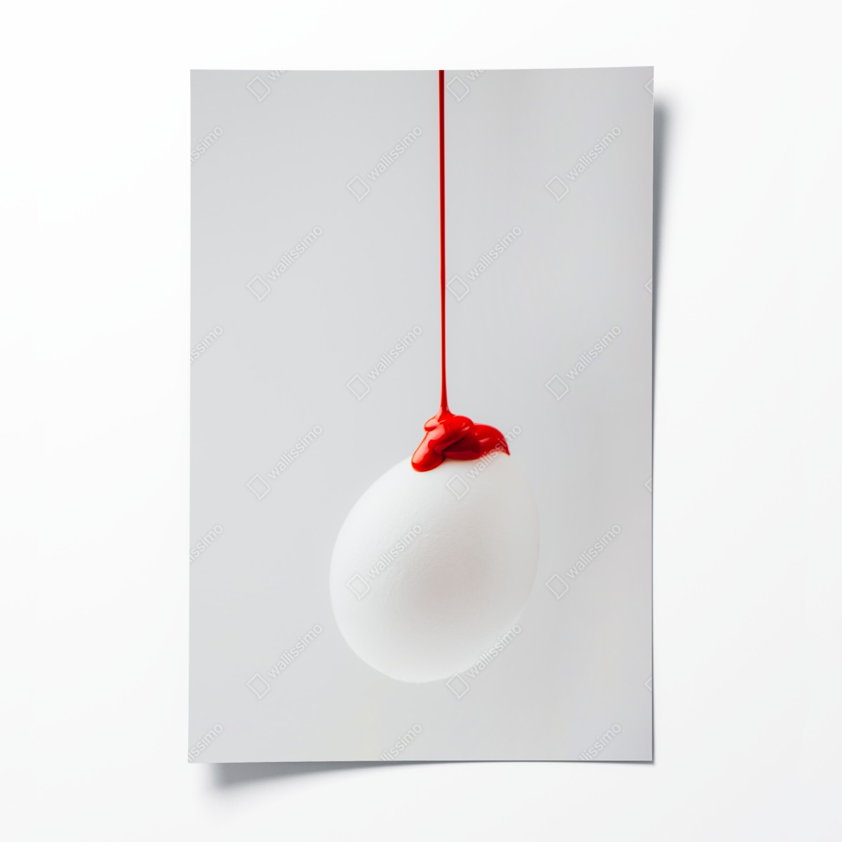 Poster rote farbtröpfchen auf weißem ei – Wallnifity®