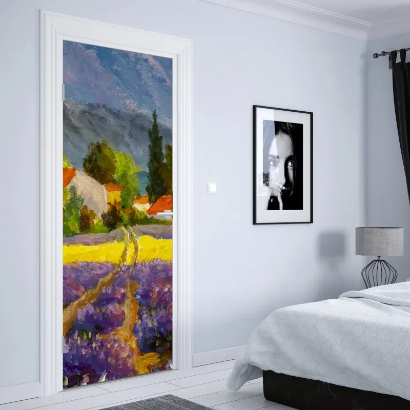 Türaufkleber nebeliger sonnenaufgang über einer ländlichen wiese – Wallnifity®