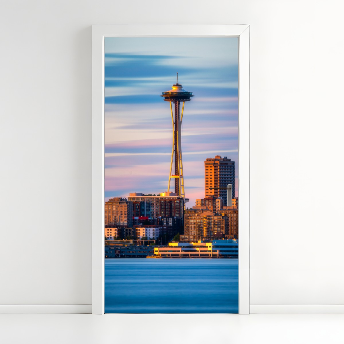 Türaufkleber Seattle skyline mit dem Space Needle bei Sonnenuntergang – Wallnifity®