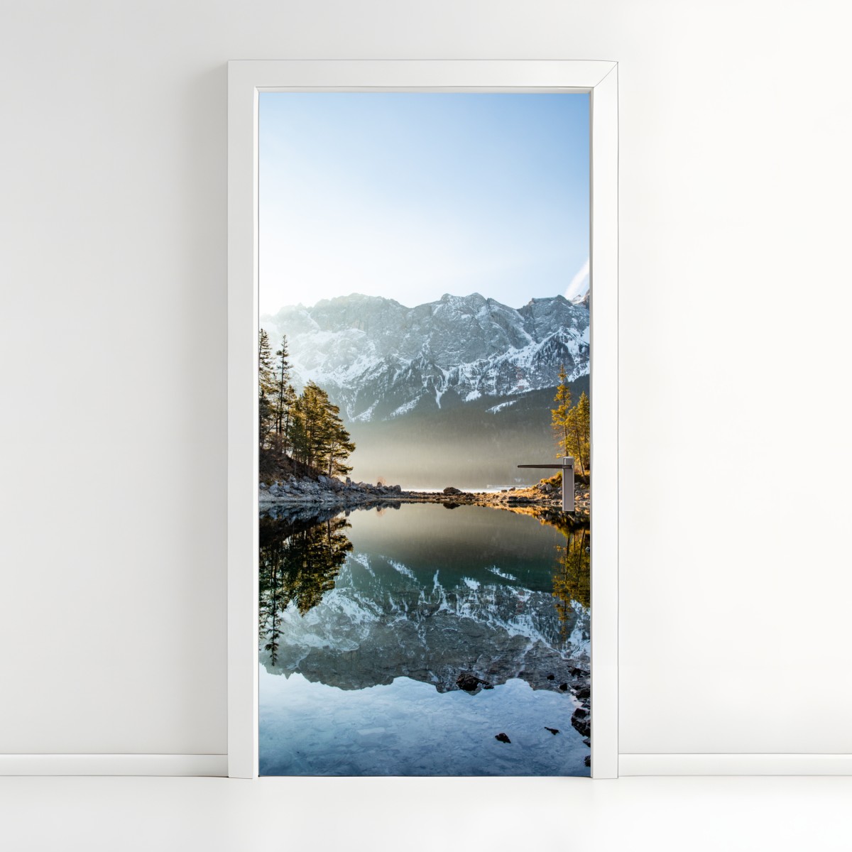 Türaufkleber bergsee spiegelung bei sonnenaufgang – Wallnifity®