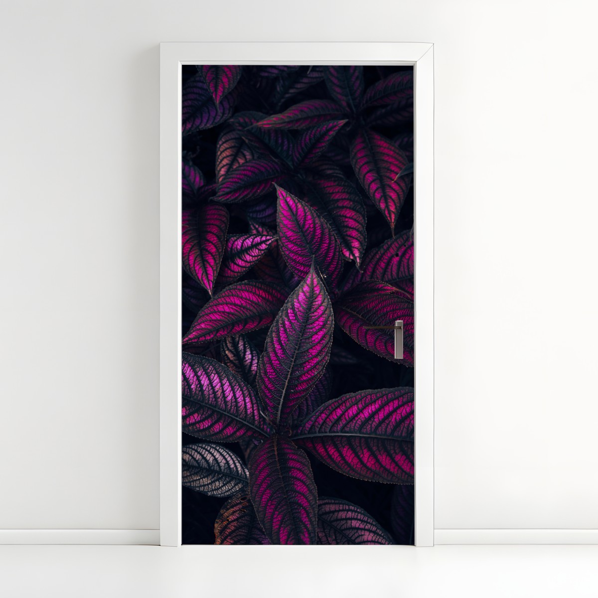 Türaufkleber leuchtendes violettes blättermotiv – Wallnifity®