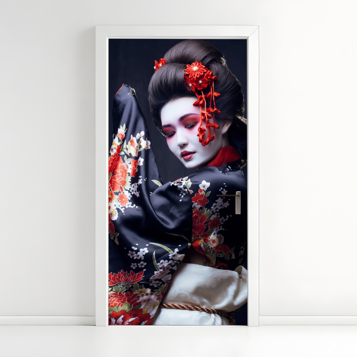 Türaufkleber elegantes geisha-porträt in rotem und schwarzem kimono – Wallnifity®