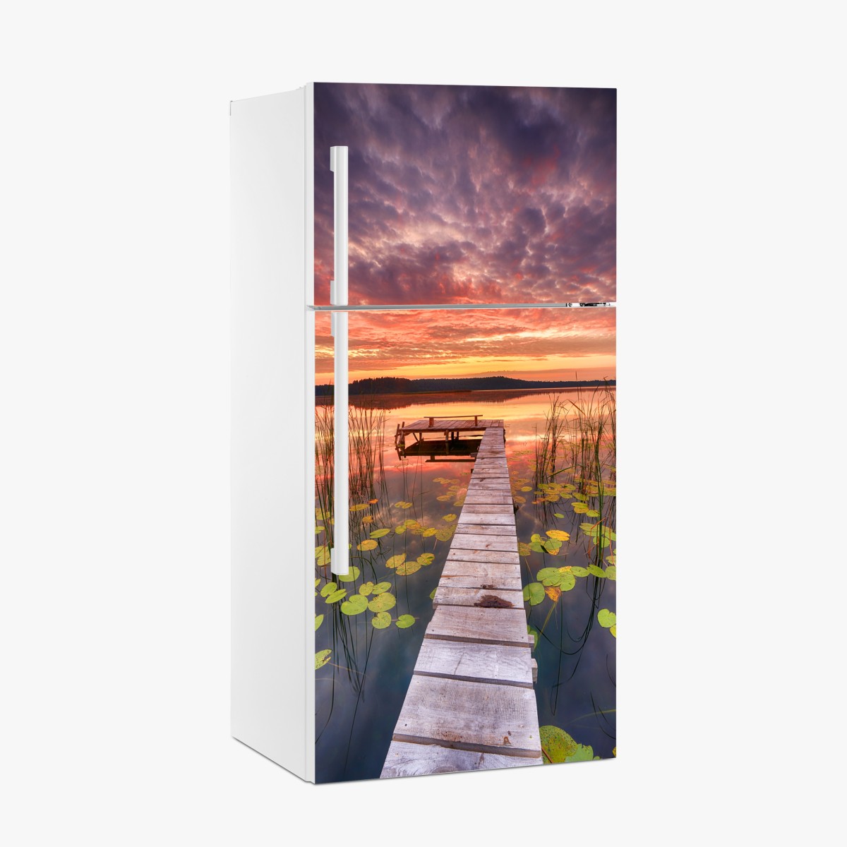Kühlschrankaufkleber sonnenaufgang über ruhigem see mit steg – Wallnifity®