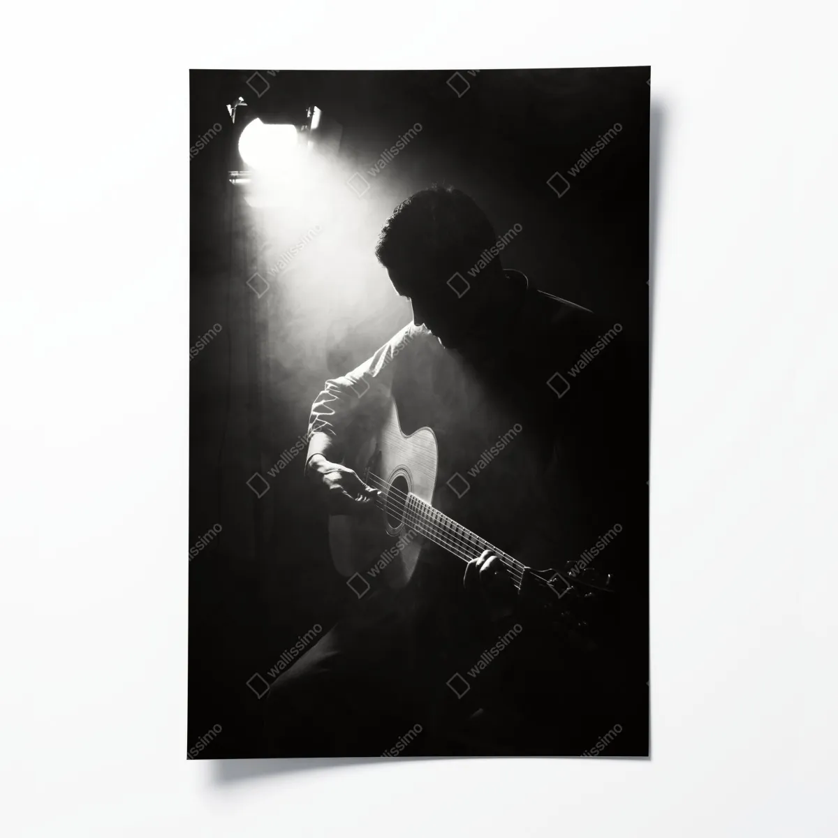 Poster silhouette eines gitaristen im scheinwerferlicht – Wallnifity®