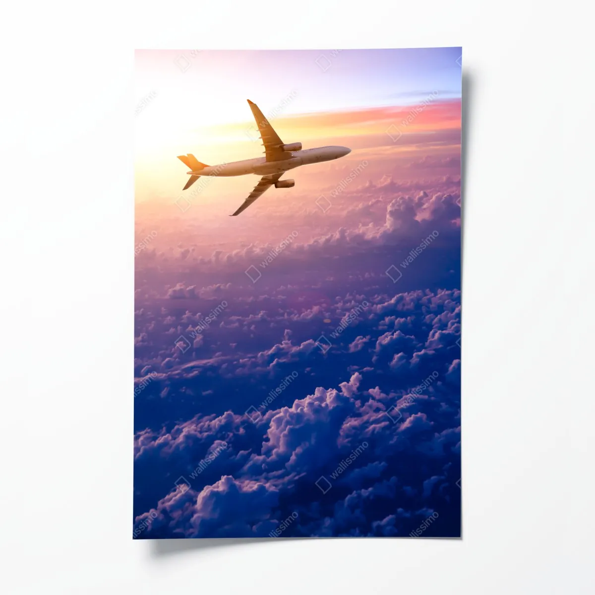 Poster flugzeug über den wolken bei sonnenaufgang – Wallnifity®