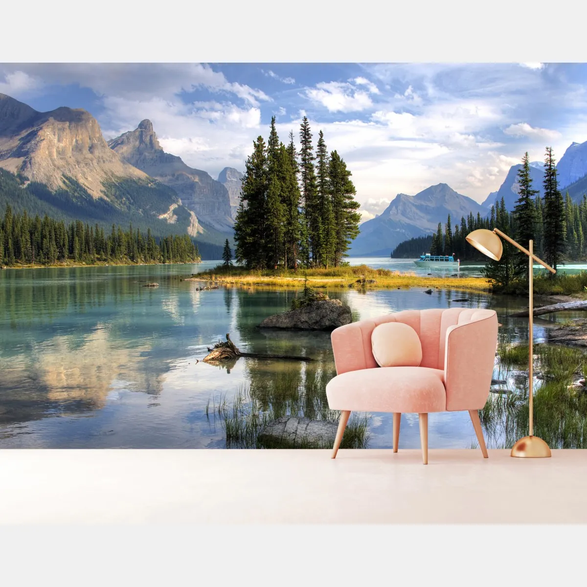 Fototapete ruhiger alpensee mit insel und bergen – Wallnifity®