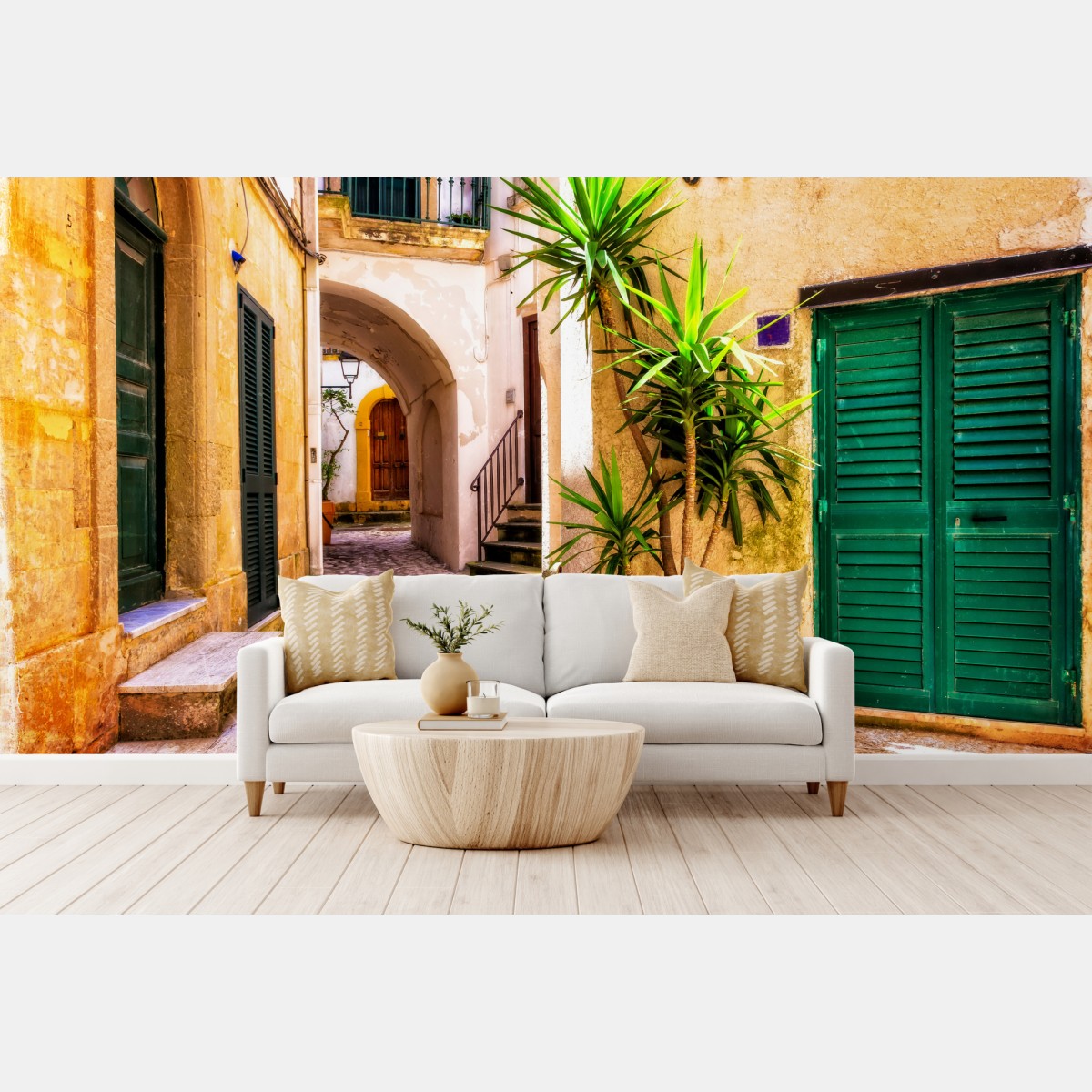 Fototapete sonnige mediterrane gasse mit grünen jalousien – Wallnifity®