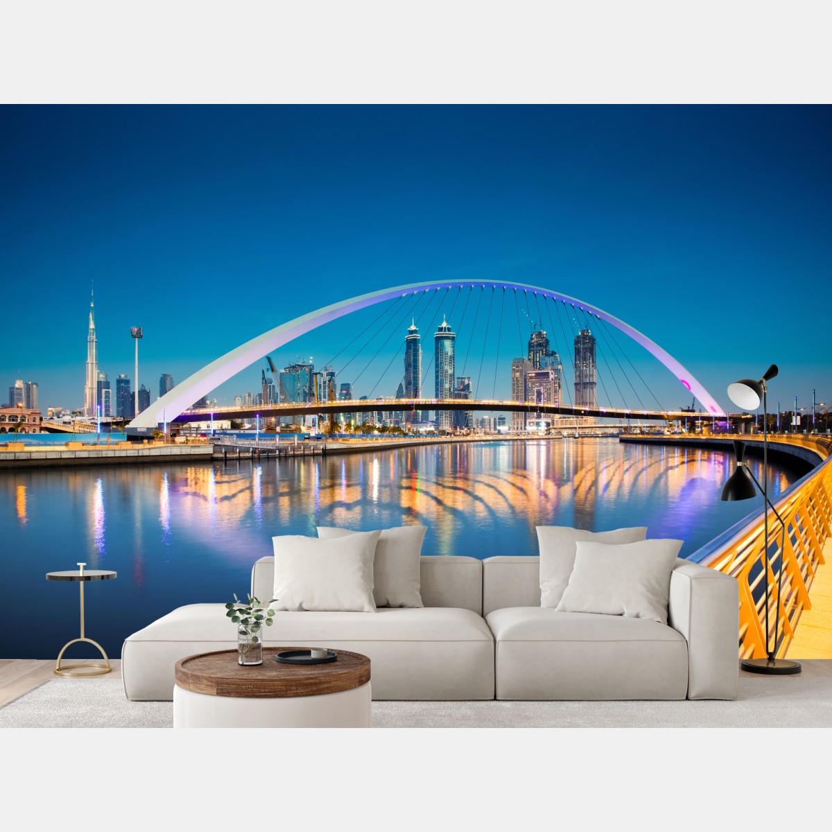 Fototapete Dubai skyline bei nacht mit beleuchteter brücke – Wallnifity®