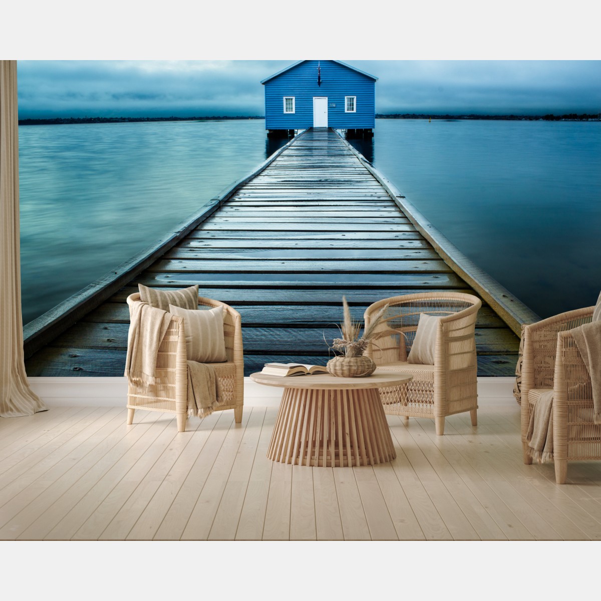 Fototapete blaues bootshaus am ende des stegs – Wallnifity®