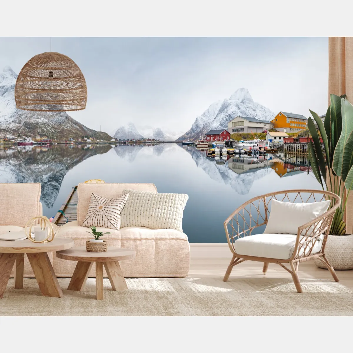 Fototapete spiegelglatter fjord mit bergkulisse – Wallnifity®