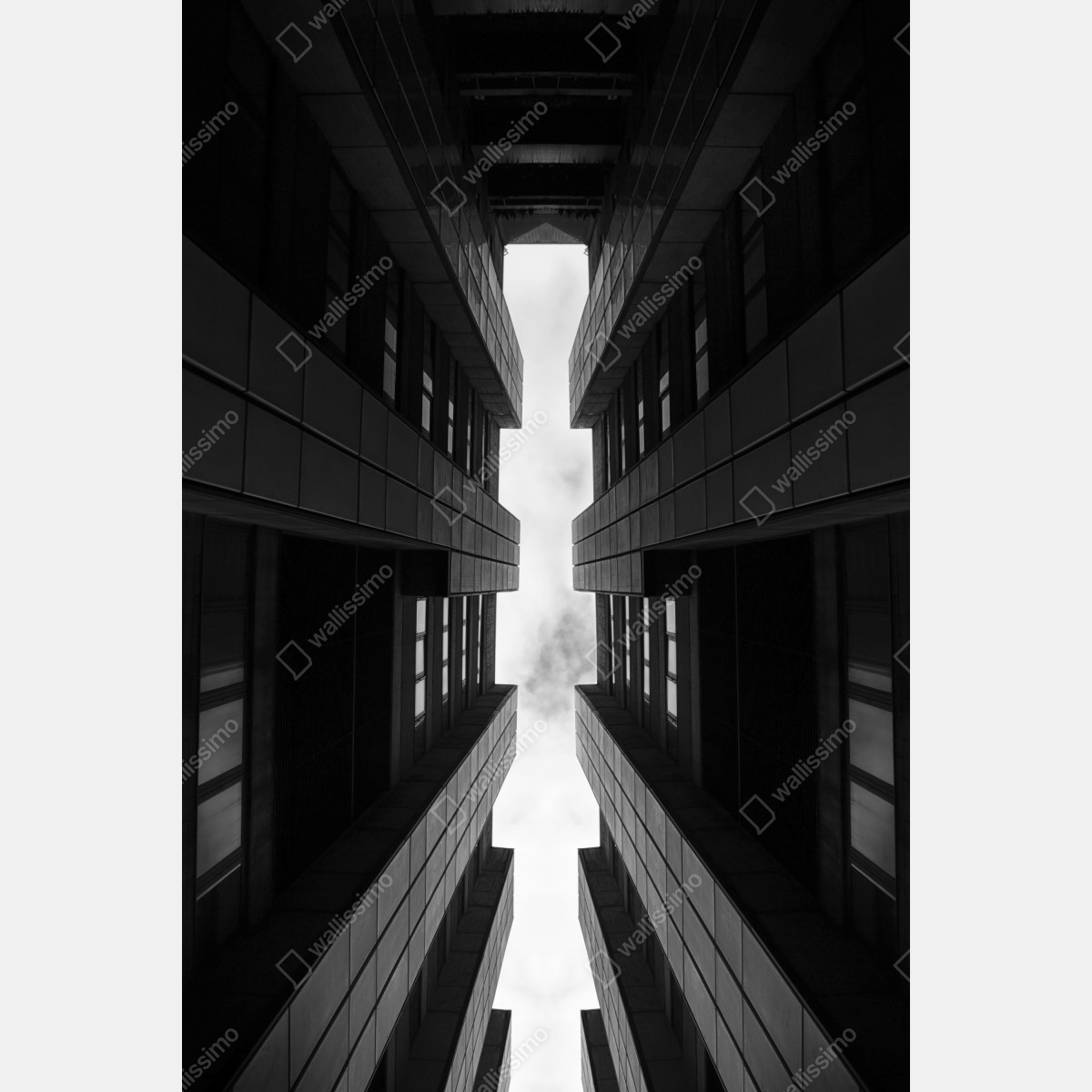 Leinwandbild vertikale städtische symmetrie in monochrom – Wallnifity® Leinwandbild vertikale städtische symmetrie in monochrom – Wallnifity®