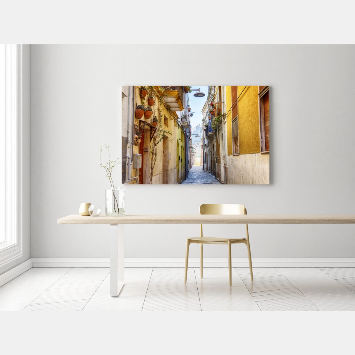 Leinwandbild sonnige gasse in Brindisi – Wallnifity® Leinwandbild sonnige gasse in Brindisi – Wallnifity®