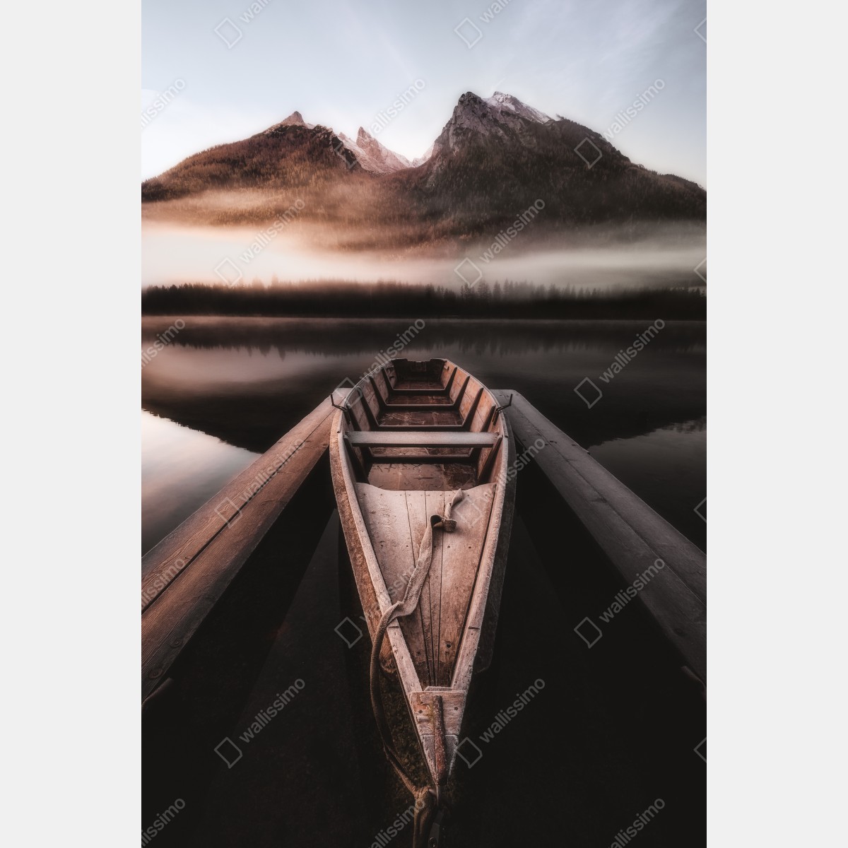 Leinwandbild nebliges boot am bergsee – Wallnifity® Leinwandbild nebliges boot am bergsee – Wallnifity®