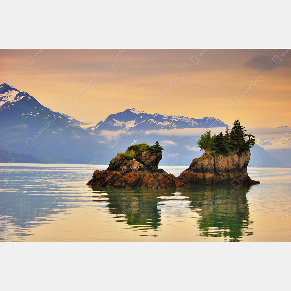 Leinwandbild ruhige inselspiegelungen bei sonnenuntergang – Wallnifity® Leinwandbild ruhige inselspiegelungen bei sonnenuntergang – Wallnifity®