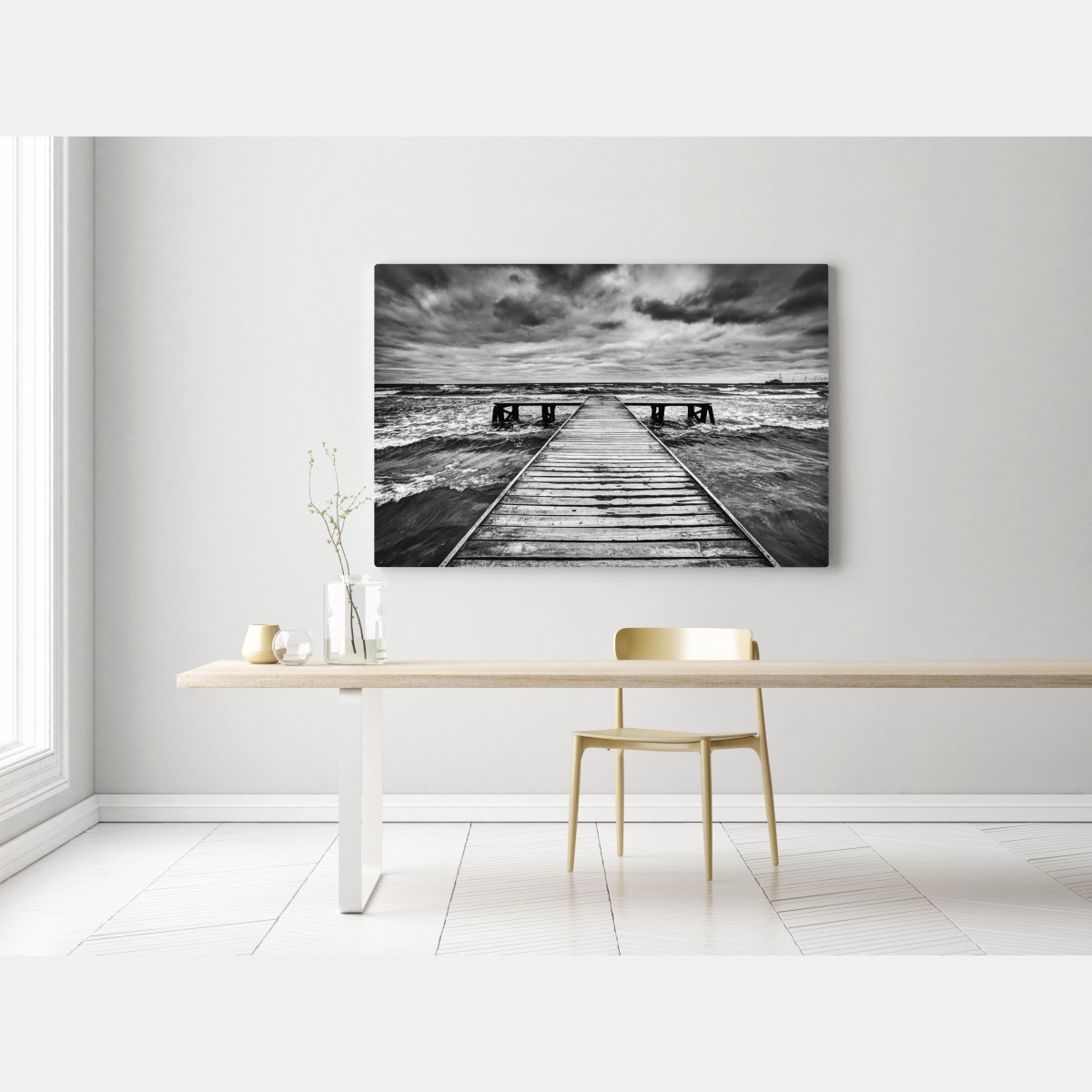 Leinwandbild dramatischer schwarzweiß-steg in stürmischer see – Wallnifity® Leinwandbild dramatischer schwarzweiß-steg in stürmischer see – Wallnifity®