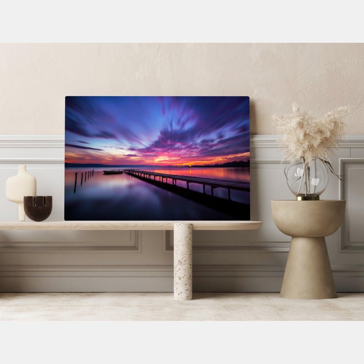 Leinwandbild sonnenuntergang über ruhigem see mit hölzernem steg – Wallnifity® Leinwandbild sonnenuntergang über ruhigem see mit hölzernem steg – Wallnifity®