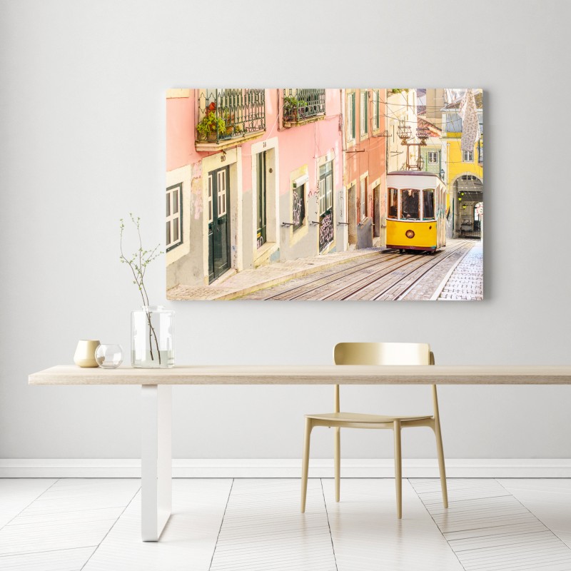 Leinwandbild sonnige Lissabon straßenbahn in pastellfarben – Wallnifity® Leinwandbild sonnige Lissabon straßenbahn in pastellfarben – Wallnifity®
