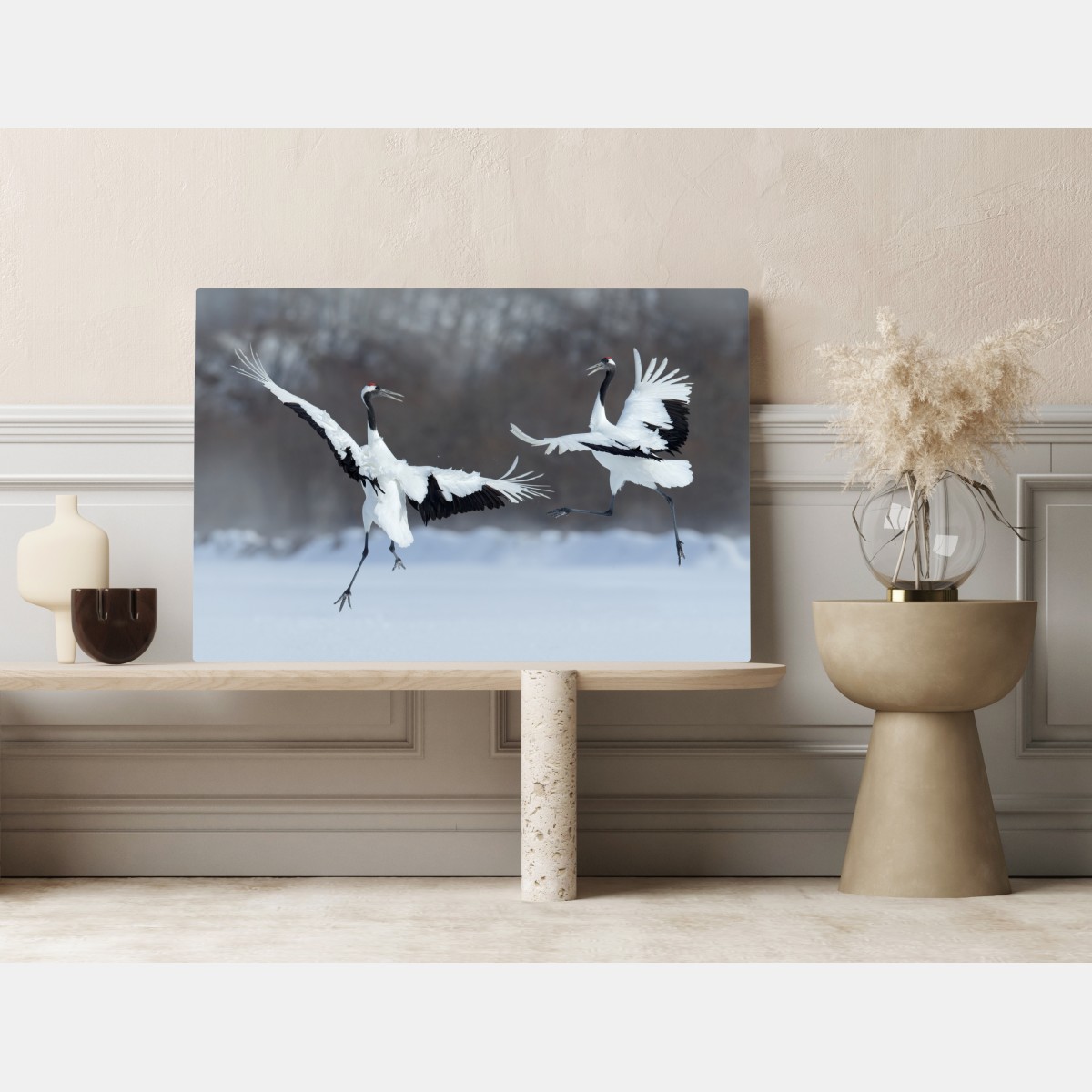Leinwandbild tanzende rotkronenkraniche im schnee, Hokkaido – Wallnifity® Leinwandbild tanzende rotkronenkraniche im schnee, Hokkaido – Wallnifity®