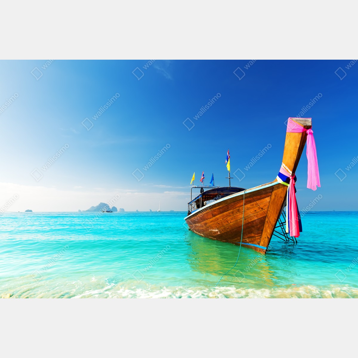 Leinwandbild langheckboot am türkisfarbenen strand, Andamanensee – Wallnifity® Leinwandbild langheckboot am türkisfarbenen strand, Andamanensee – Wallnifity®