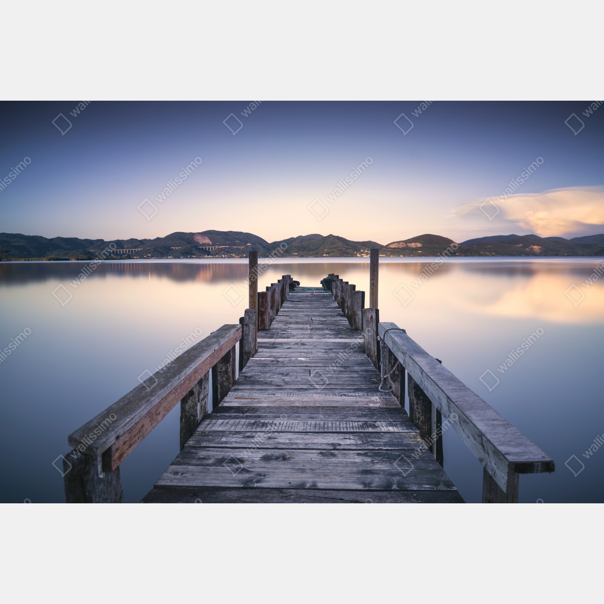 Leinwandbild hölzerner steg bei Versilia Massaciuccoli, Toskana – Wallnifity® Leinwandbild hölzerner steg bei Versilia Massaciuccoli, Toskana – Wallnifity®