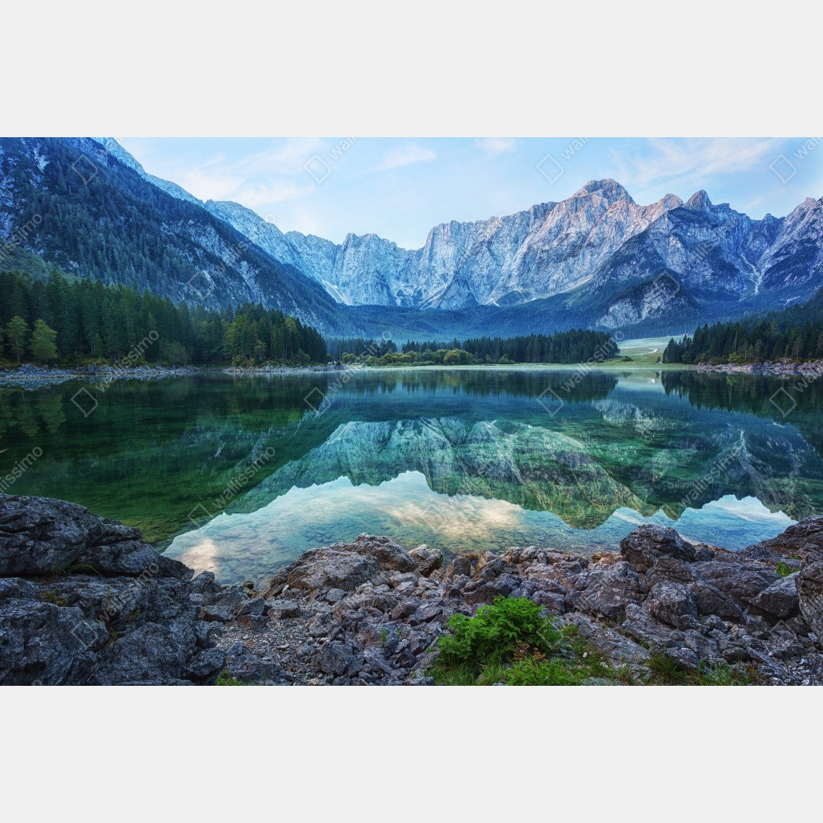 Leinwandbild früher morgen am See Fusine, Julische Alpen – Wallnifity® Leinwandbild früher morgen am See Fusine, Julische Alpen – Wallnifity®