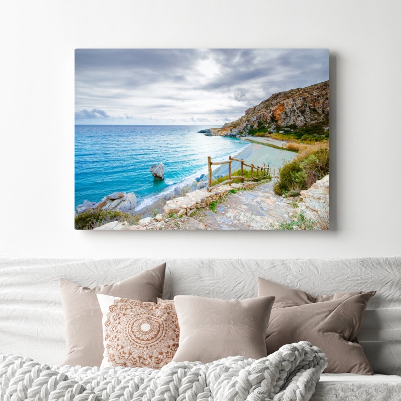 Leinwandbild ruhige türkisfarbene bucht mit küstenpfad – Wallnifity®