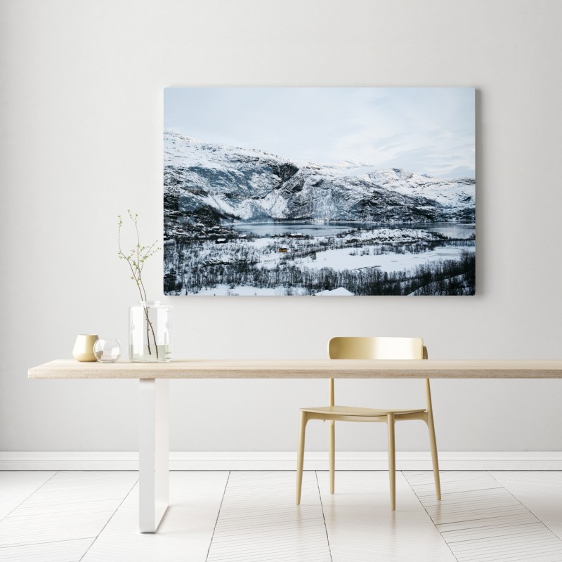 Leinwandbild ruhige winterliche berglandschaft über zugefrorenem see – Wallnifity® Leinwandbild ruhige winterliche berglandschaft über zugefrorenem see – Wallnifity®