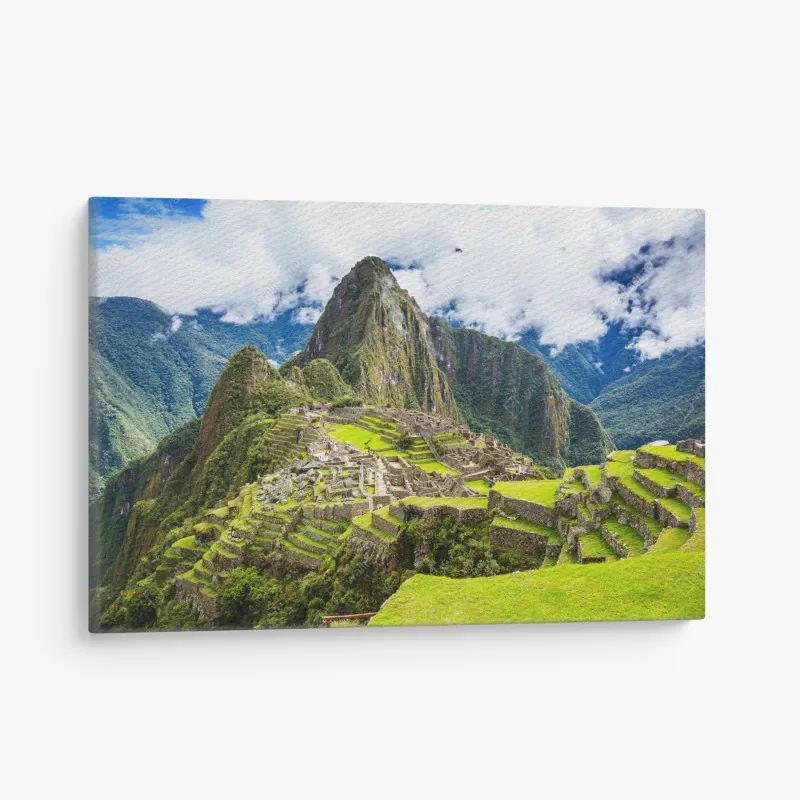 Leinwandbild morgendliche szene am Fusine-see mit Mangart – Wallnifity®