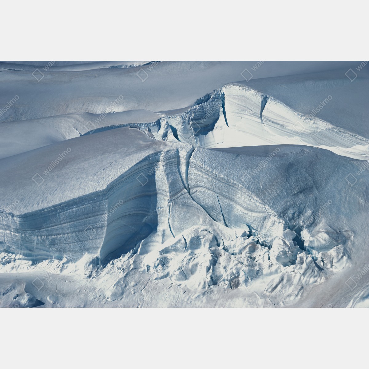 Leinwandbild gletscherlandschaft mit tiefen spalten – Wallnifity® Leinwandbild gletscherlandschaft mit tiefen spalten – Wallnifity®