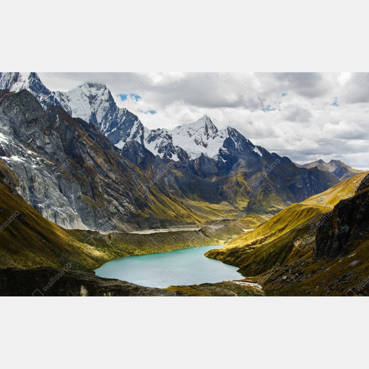 Leinwandbild türkisblauer bergsee unter schneegipfeln – Wallnifity® Leinwandbild türkisblauer bergsee unter schneegipfeln – Wallnifity®
