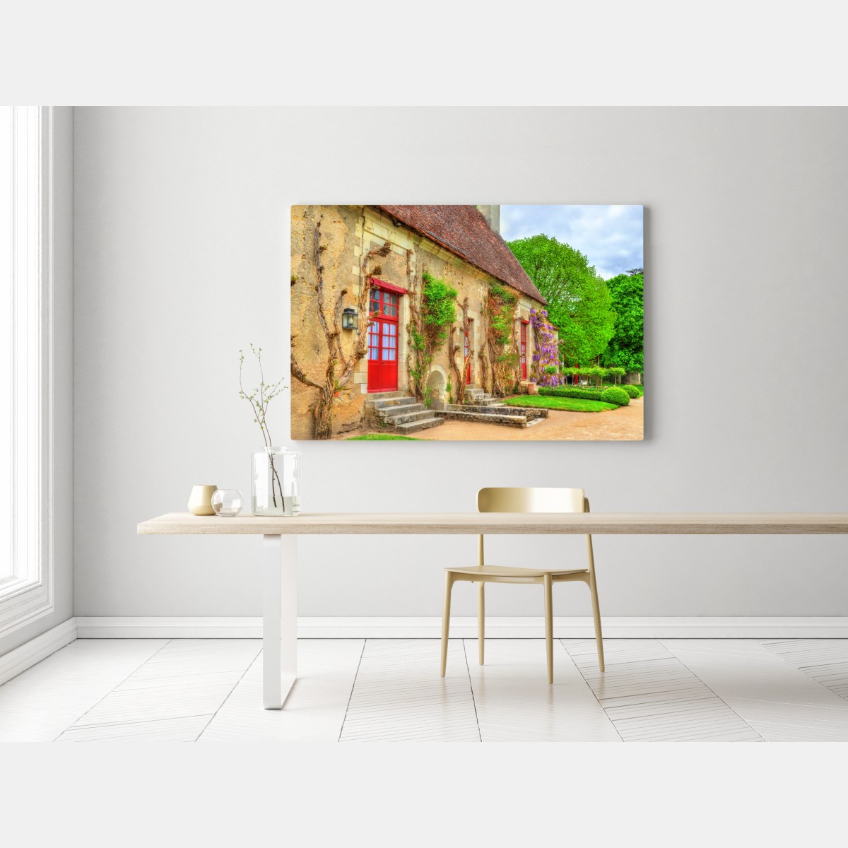 Leinwandbild reizendes landhaus mit blühender glyzinie – Wallnifity® Leinwandbild reizendes landhaus mit blühender glyzinie – Wallnifity®