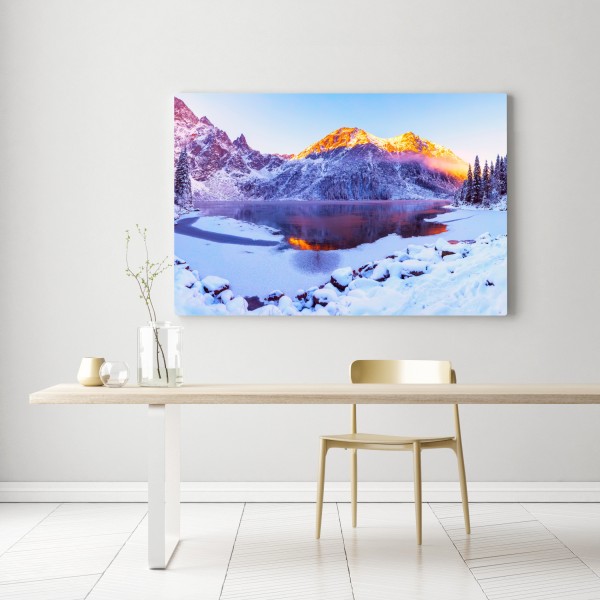 Leinwandbild sonnenbeschienene berge über gefrorenem alpensee – Wallnifity® Leinwandbild sonnenbeschienene berge über gefrorenem alpensee – Wallnifity®