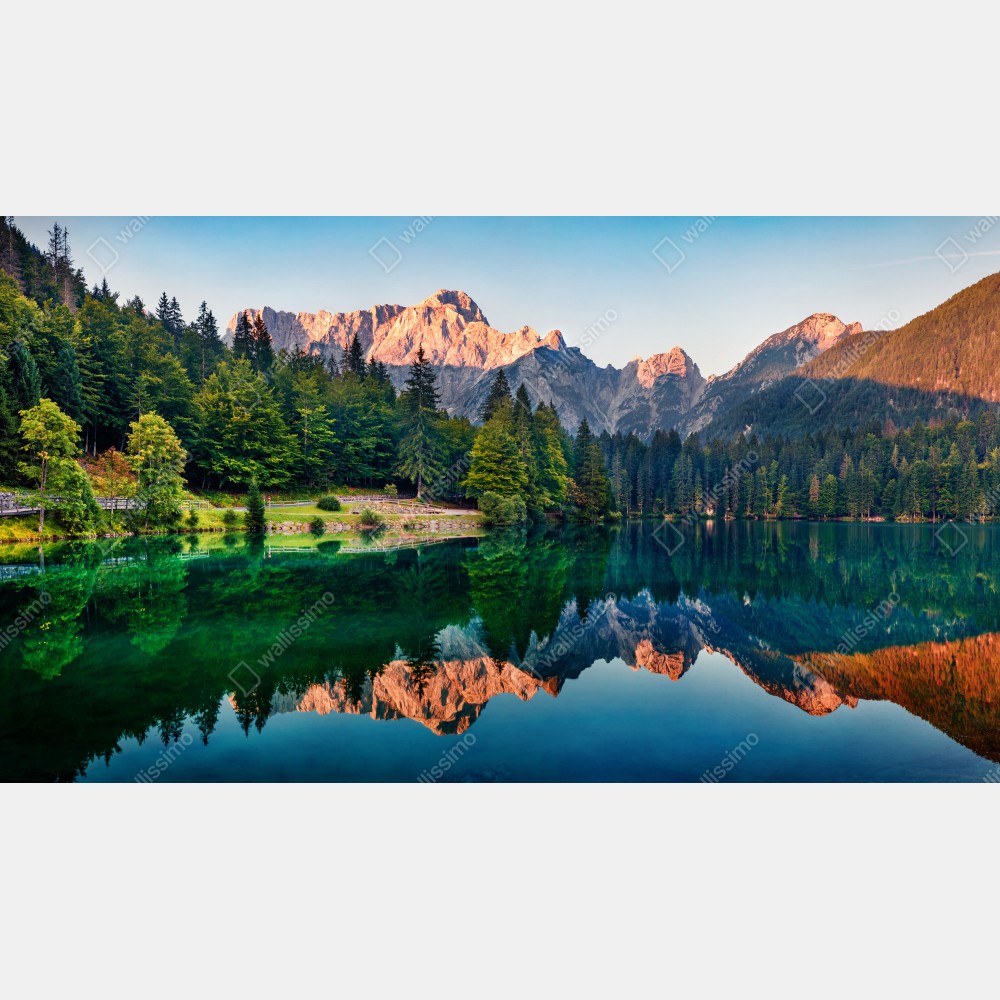 Leinwandbild ruhiger morgen am Fusine See, Julische Alpen – Wallnifity® Leinwandbild ruhiger morgen am Fusine See, Julische Alpen – Wallnifity®