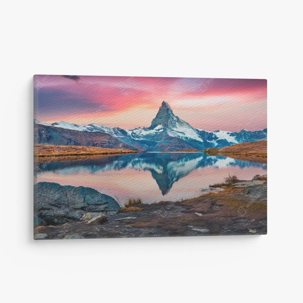 Leinwandbild majestätisches Matterhorn spiegelt sich im Stellisee – Wallnifity® Leinwandbild majestätisches Matterhorn spiegelt sich im Stellisee – Wallnifity®