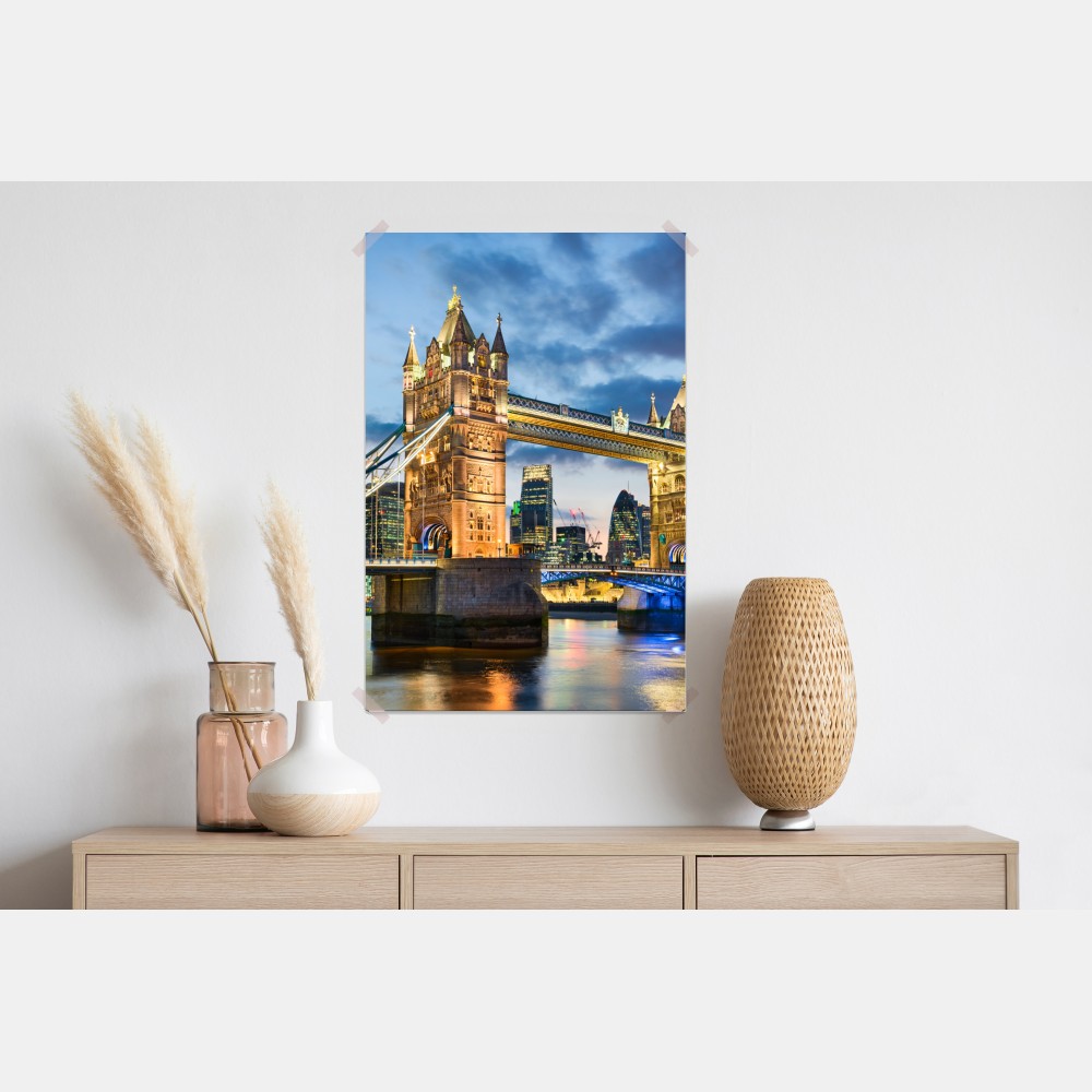 Poster Tower Bridge bei dämmerung, London skyline – Wallnifity® Poster Tower Bridge bei dämmerung, London skyline – Wallnifity®