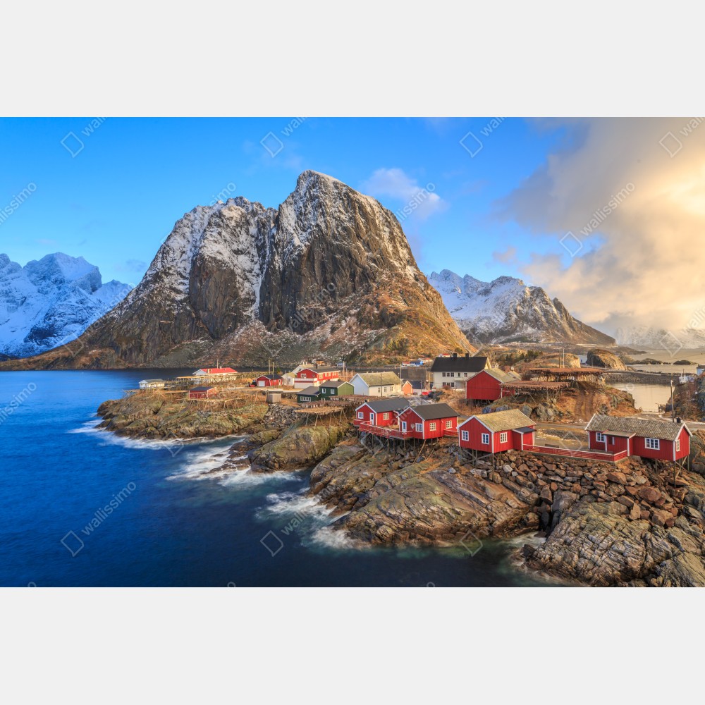 Poster küstendorf in Norwegen mit roten fischerhütten – Wallnifity® Poster küstendorf in Norwegen mit roten fischerhütten – Wallnifity®