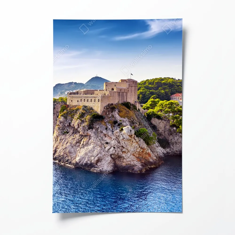 Poster Dubrovnik küstenfestung auf felsigen klippen – Wallnifity® Poster Dubrovnik küstenfestung auf felsigen klippen – Wallnifity®